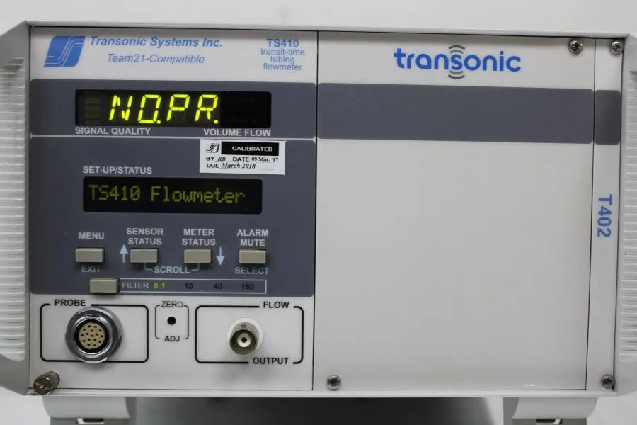 Transonic T402 mainframe fitted with TS410 Tubing flow meter.