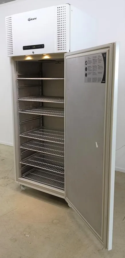 GRAM TWIN F 660 LSH C 5N Freezer -25C, 7 shelves E As-is, CLEARANCE!