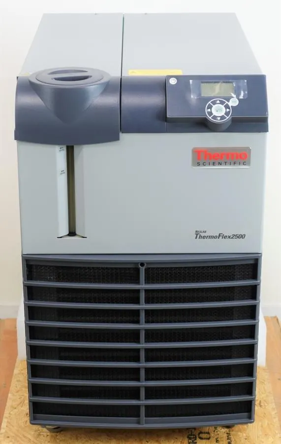 Thermo Scientific ThermoFlex TF2500 Recirculating  As-is, CLEARANCE!