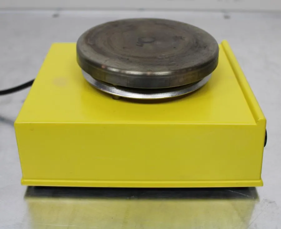 Heated Stir Plate Yellow Line MSH BASIC EU plug