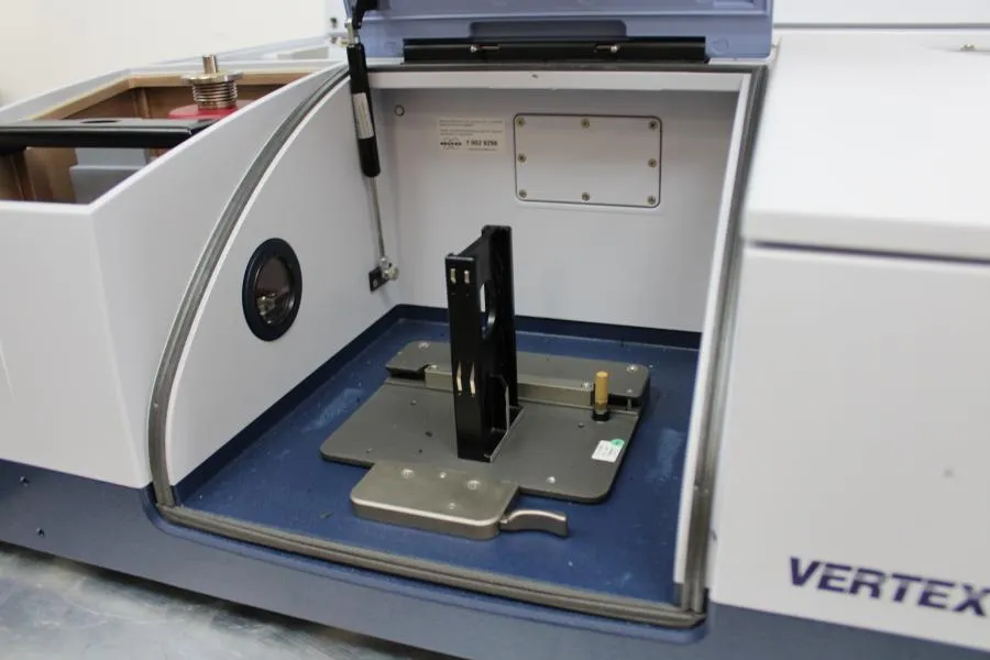 Bruker Vertex 70 REF:I27000-spectrometer